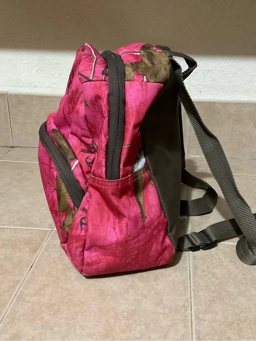 Magellan Outdoors Small Pink Realtree Camo Women’s Backpack